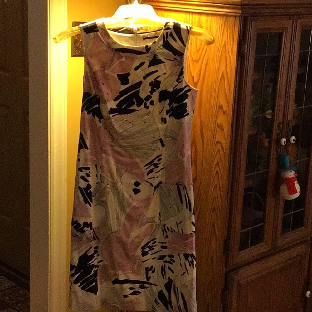 Women’s dress